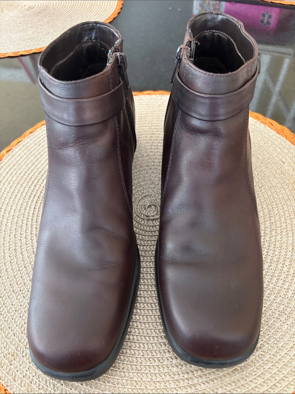 Pesaro Brown Leather Ankle Boots size 7.5